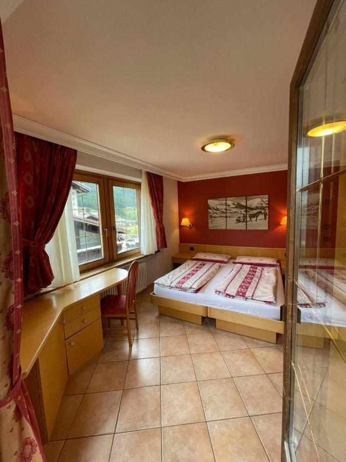 Hotel Garni Rin Da Rin Livigno Kültér fotó