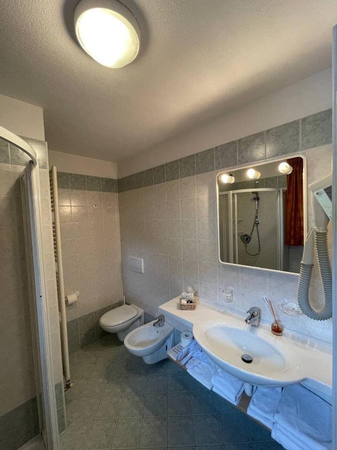 Hotel Garni Rin Da Rin Livigno Kültér fotó