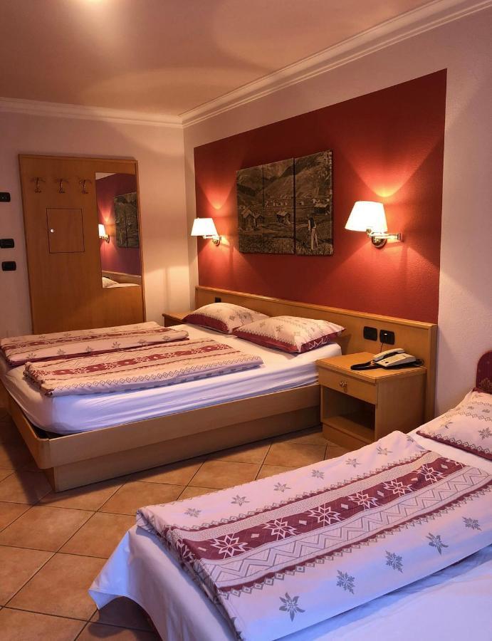 Hotel Garni Rin Da Rin Livigno Kültér fotó