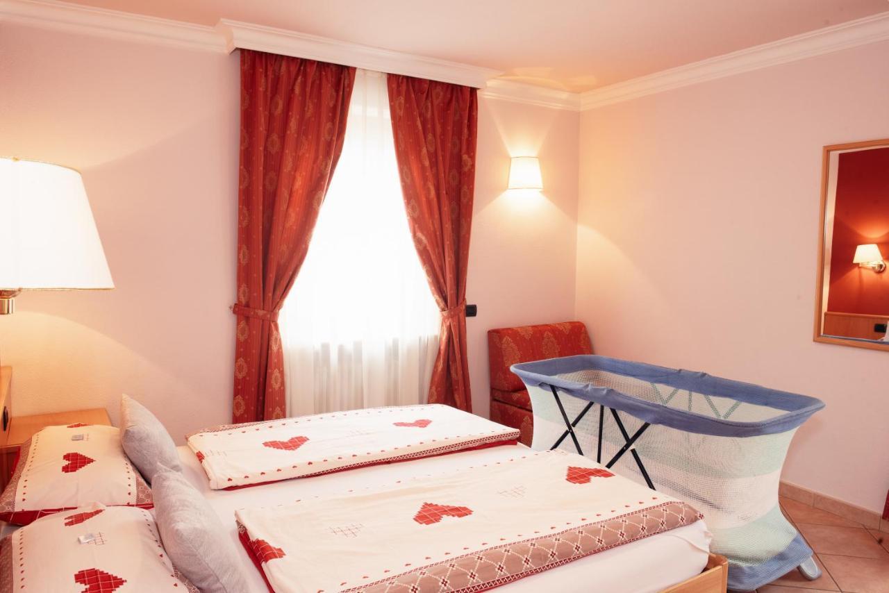 Hotel Garni Rin Da Rin Livigno Kültér fotó