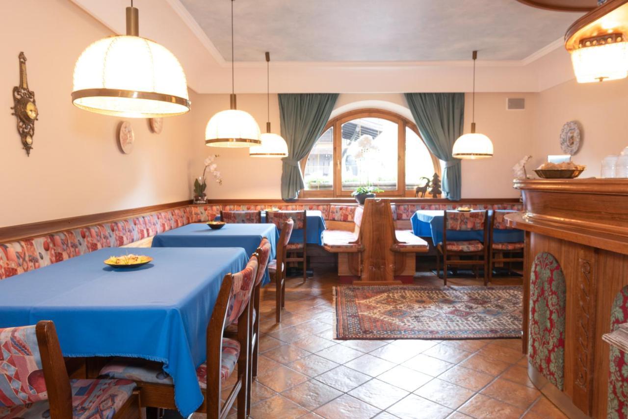 Hotel Garni Rin Da Rin Livigno Kültér fotó