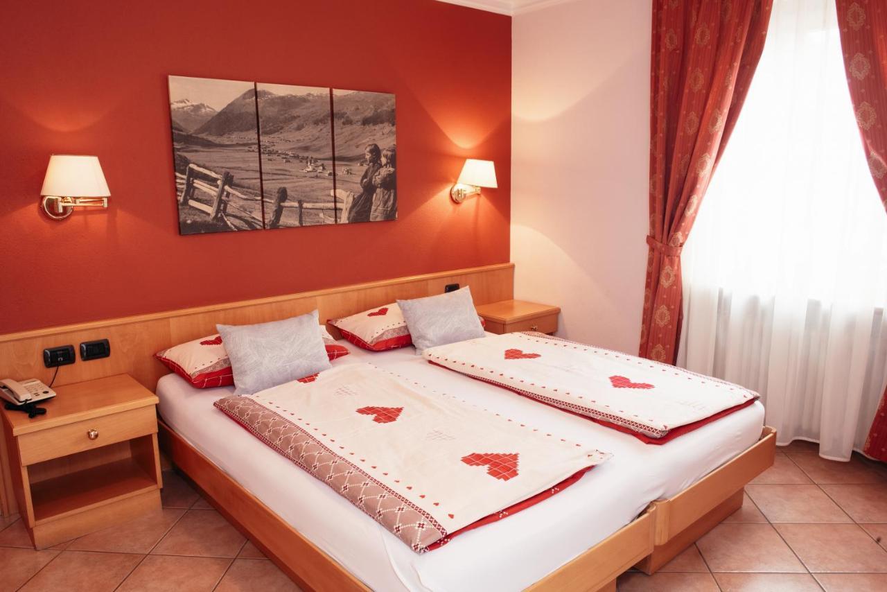 Hotel Garni Rin Da Rin Livigno Kültér fotó