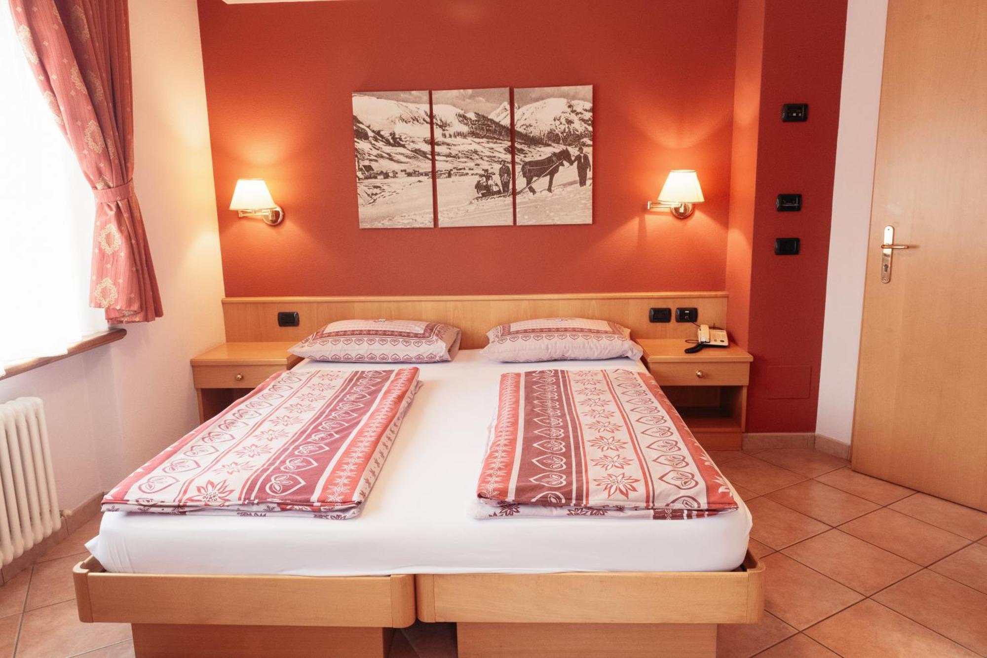 Hotel Garni Rin Da Rin Livigno Kültér fotó